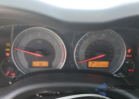 2010 Toyota Corolla Base z USA, uszkodzony, nr VIN 2T1BU4EE2AC460888